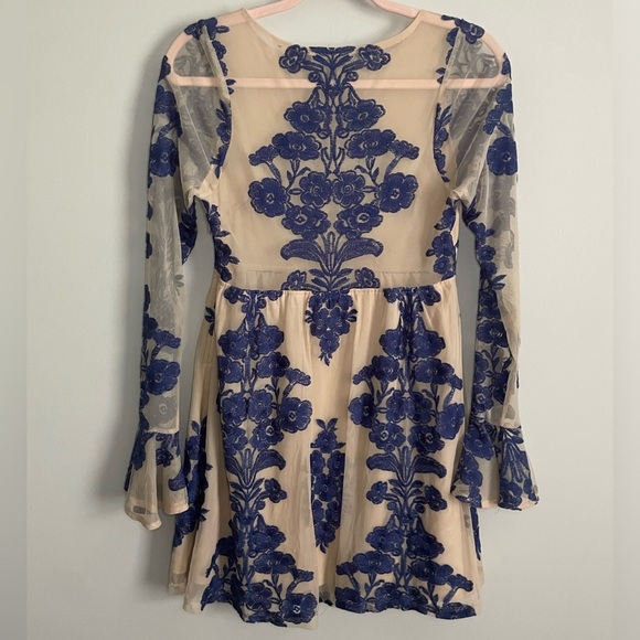 For Love & Lemons Temecula Floral Embroidered Mini Long Sleeved Dress - Picture 11 of 16